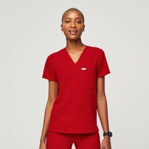 Figs Catarina Top - Winning Red